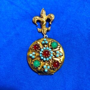 Vintage Folding Locket Brooch Pin Fleur De Lis